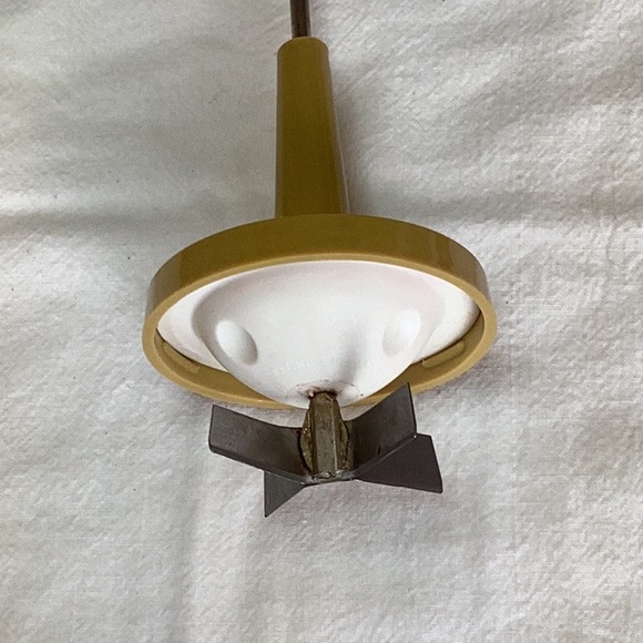 FINAL SALE PRICE Vintage Serving Platter w/fork & Nut Chopper - Picture 8 of 8